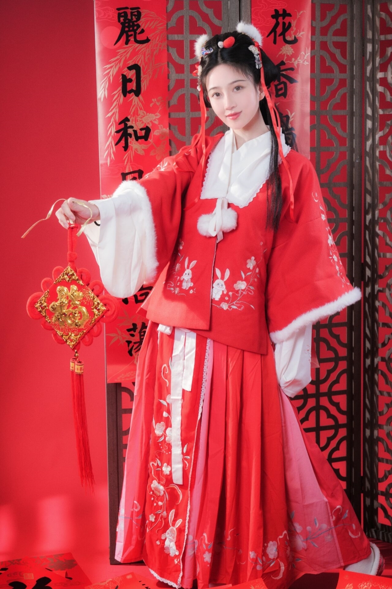 年年Nnian cos图片超清合集[104套][持续更新]