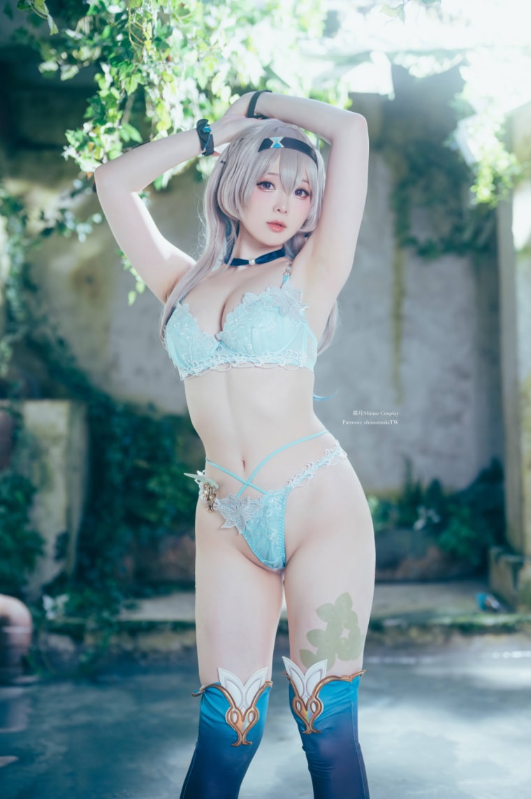 霜月shimo Firefly (HSR)-完美coser