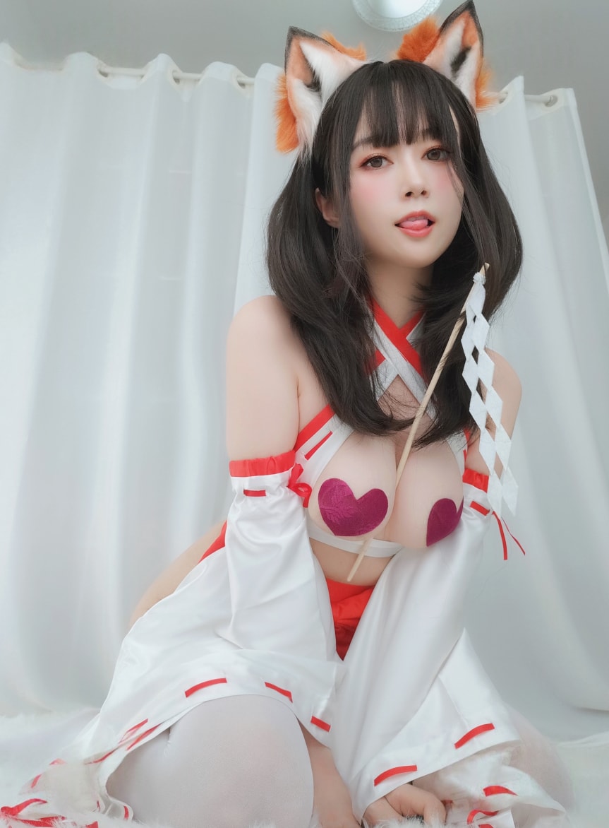 白银81 神社小狐狸-美女推荐