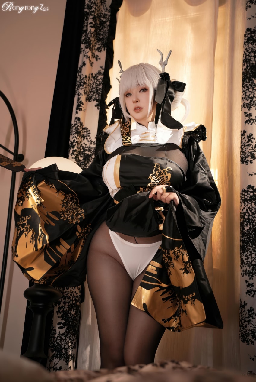 小容仔咕咕咕w – NIKKE胜利女神-布兰儿白兔-完美coser