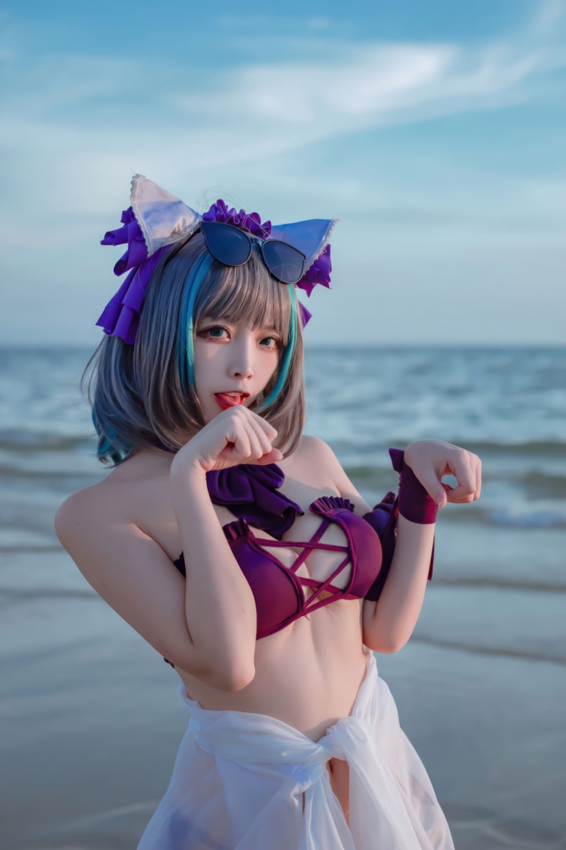 二佐Nisa – 碧蓝航线-柴郡泳装-作品推荐