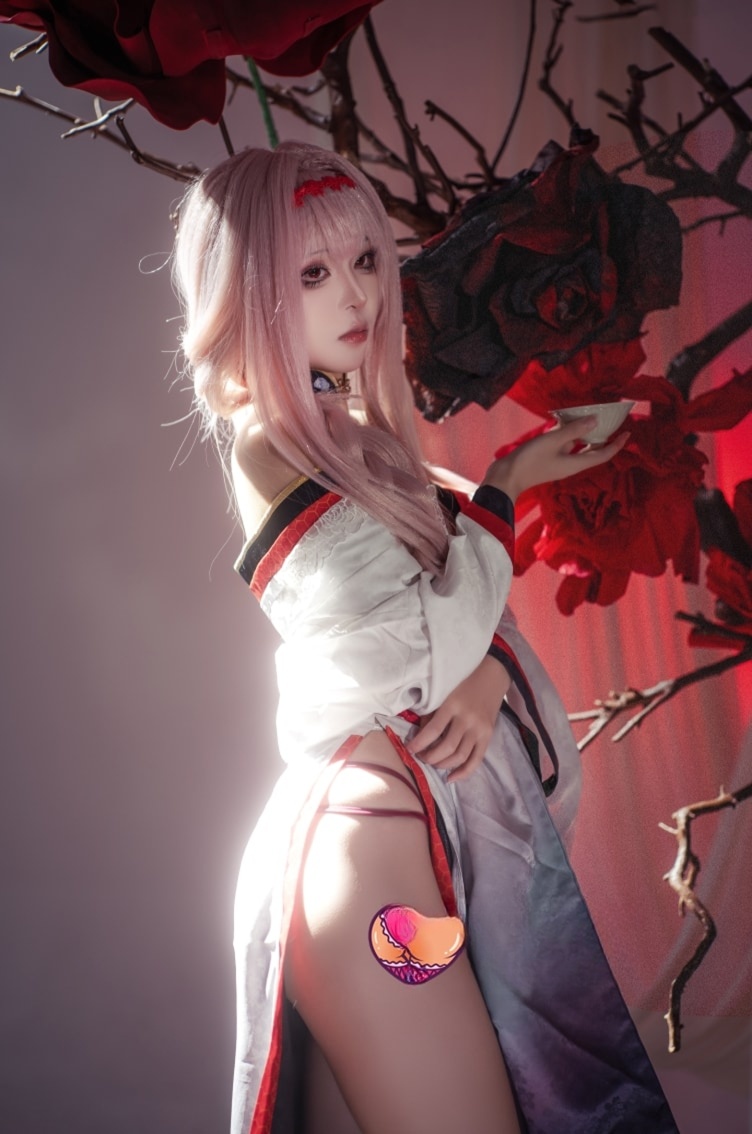 矢量鱼 Nikke胜利女神-暗莲-完美佳人