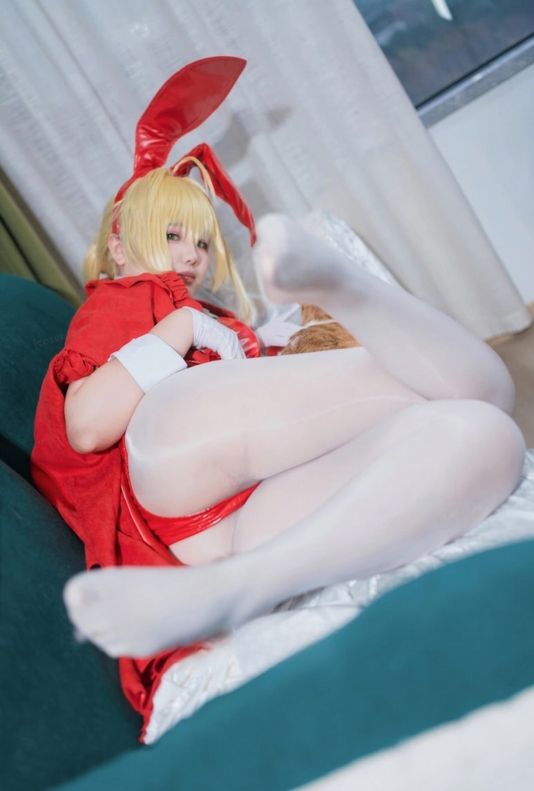 阿半今天很开心 FGO 尼禄圣诞节-让人受不了