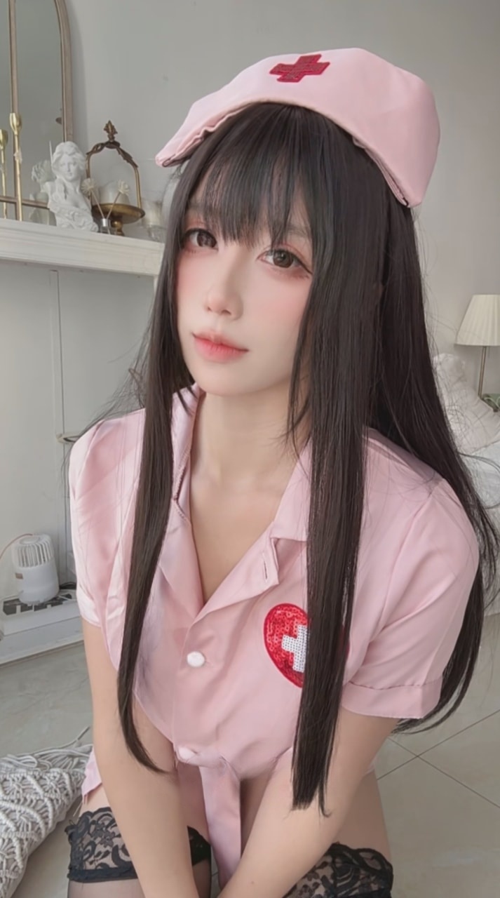 九曲Jean – 粉色护士-非常赞