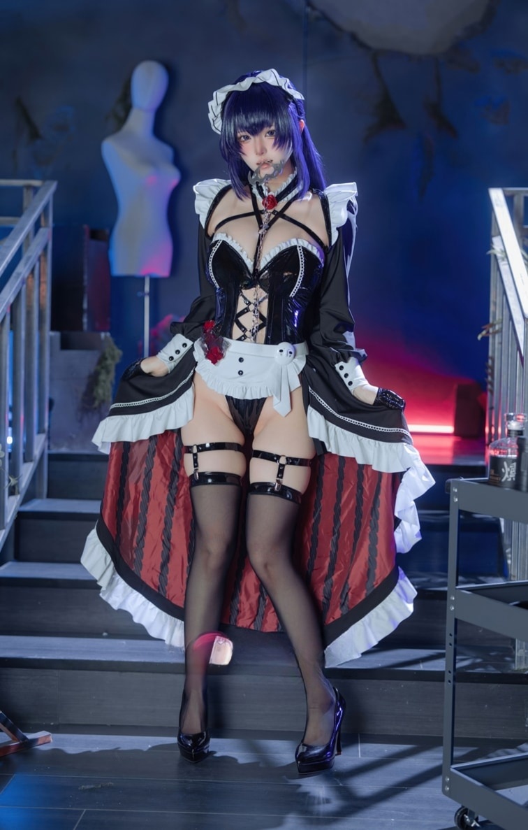 屿鱼 Nikke胜利女神 米哈拉·咖啡女仆-性感美女