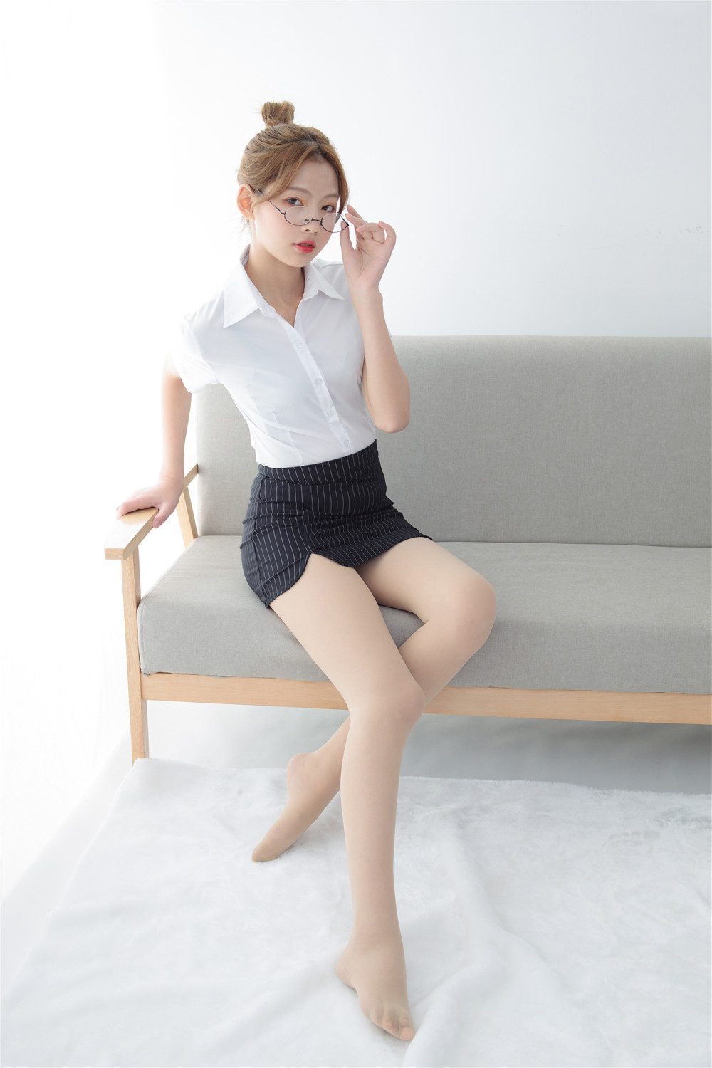 JKFUN-037《OL一定要搭配眼镜》50D肉丝 匿名 [63P1V02’40”] JKFUN 第1张