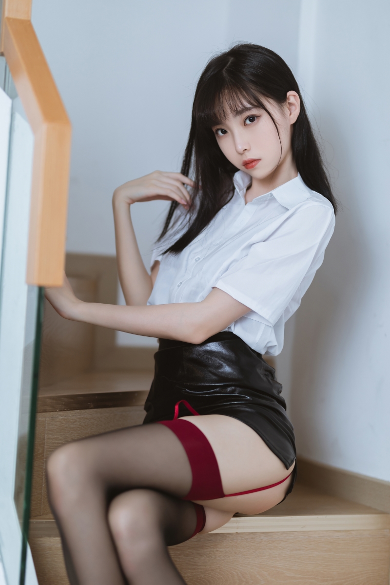 许岚LAN 黑.斯皮裙OL[54P2V-876MB]