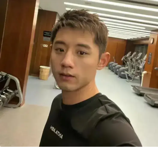张继科与景甜事件升级！三段视频资源在夸克网盘疯传？_黑料正能量