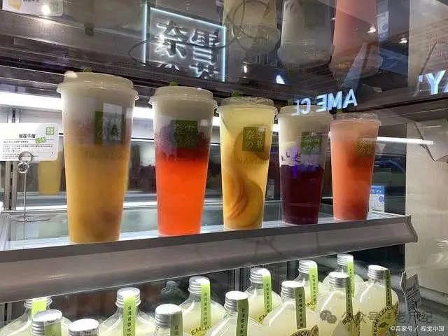 西安一奈雪门店播放不雅视频？品牌危机四伏，经营将面临重大挑战_黑料正能量