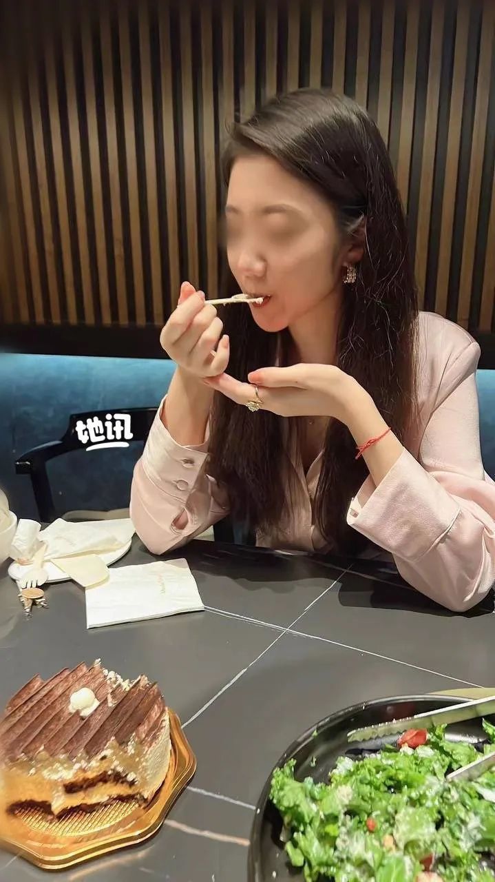 最美警花张津瑜，低调结婚了？网友好奇接盘侠是谁！_黑料正能量