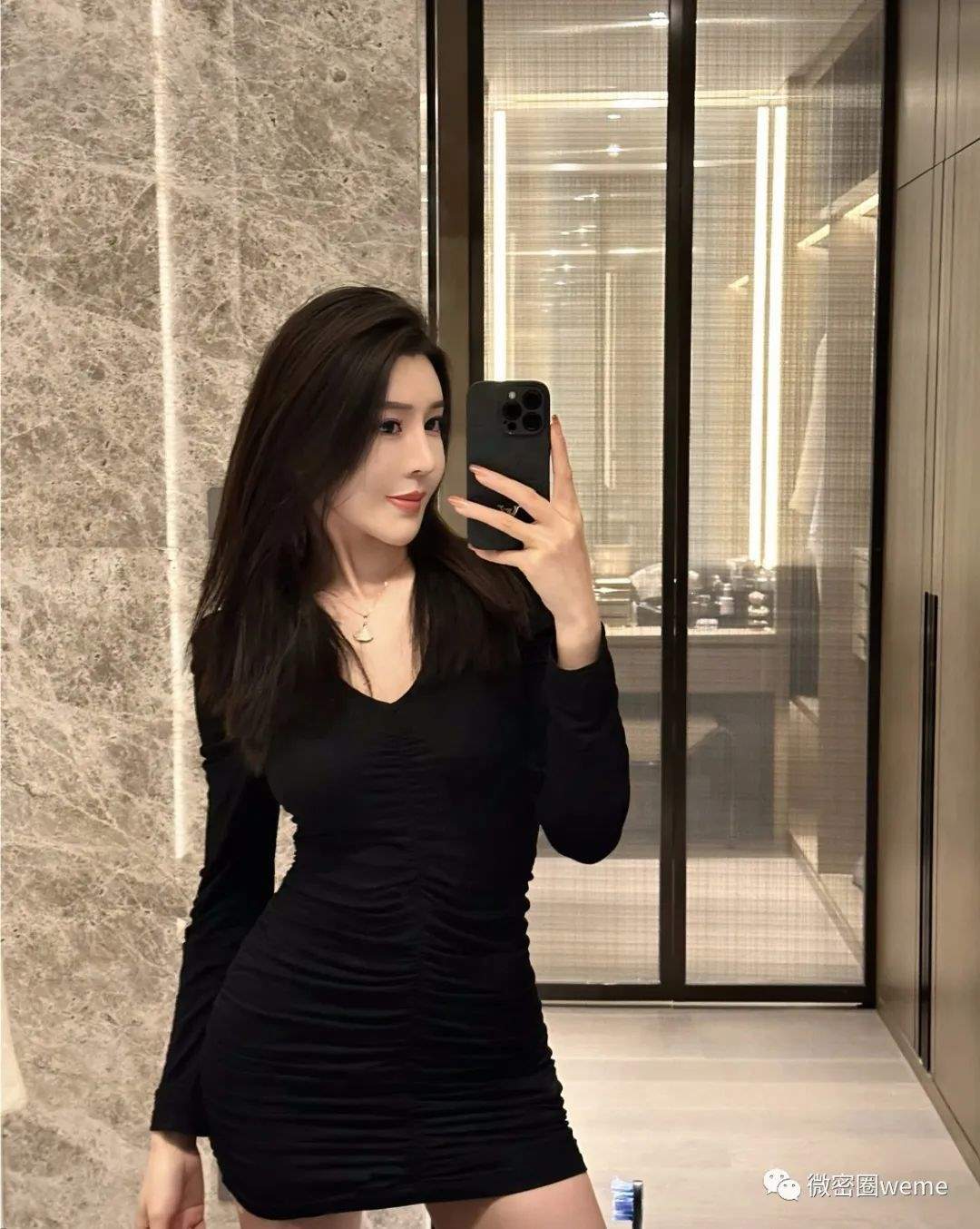 微密圈99年撸铁女孩健身博主：金希儿，网友都说这身材简直绝绝子_黑料正能量