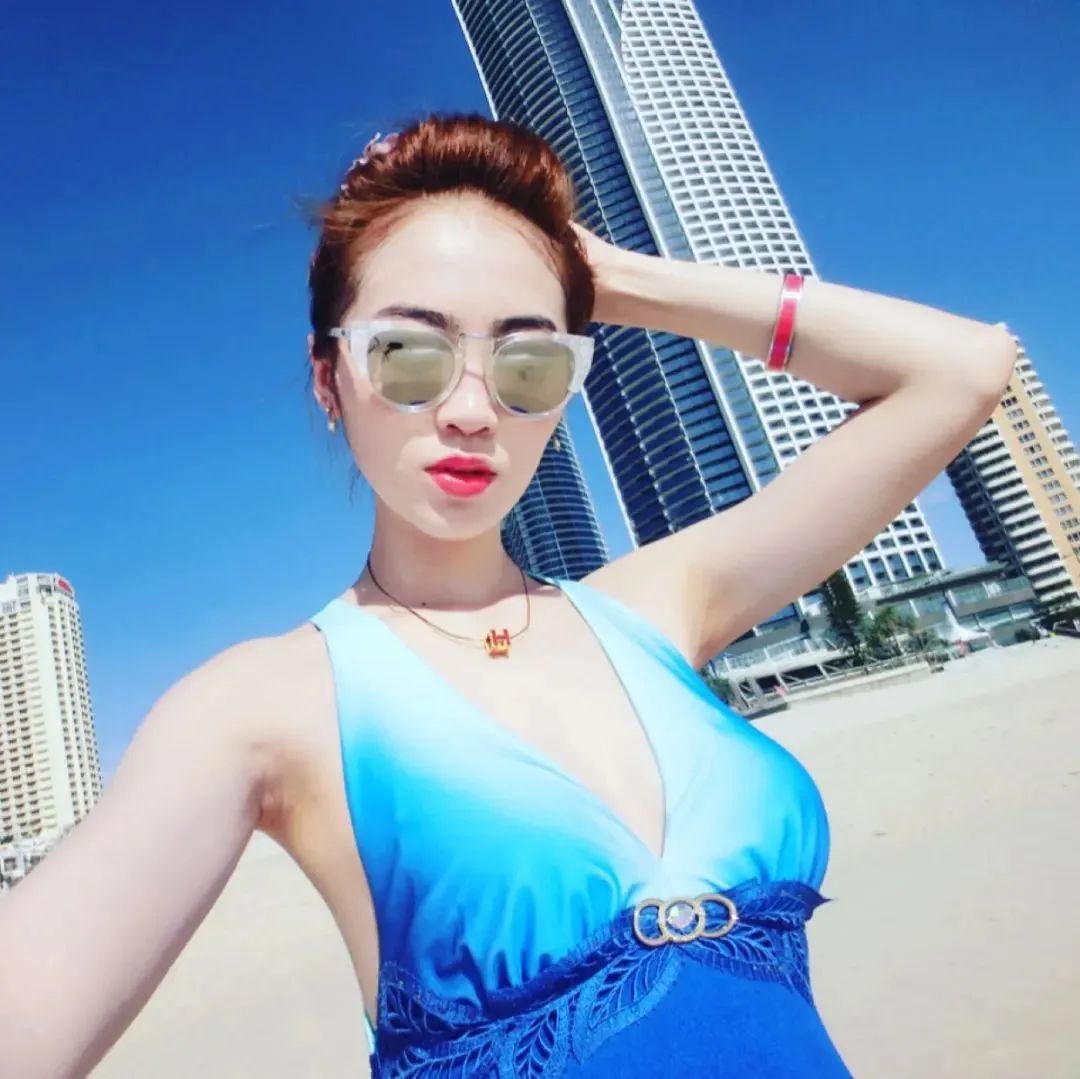 吃瓜：恒大歌舞团私照流出，白珊珊是谁？_黑料正能量