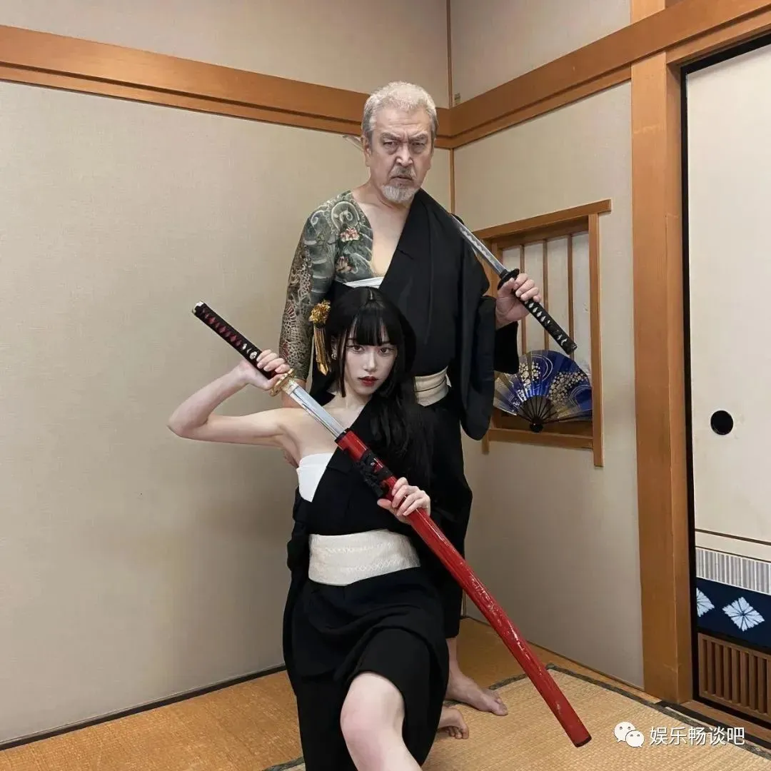00后“日本黑道千金”谷口布实 火爆INS, 美照吸粉百万, 被扒后身份曝光…_黑料正能量