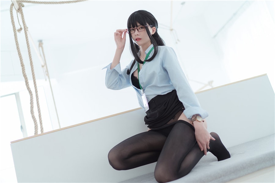 图片[4]-眼酱大魔王w哪里人？从逆兔到空姐的蜕变-女主档案