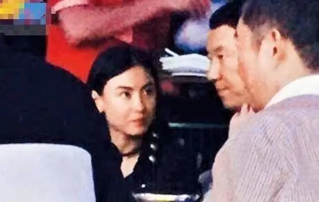 张柏芝又怀四胎，富豪孩子爹高兴坏了！_黑料正能量