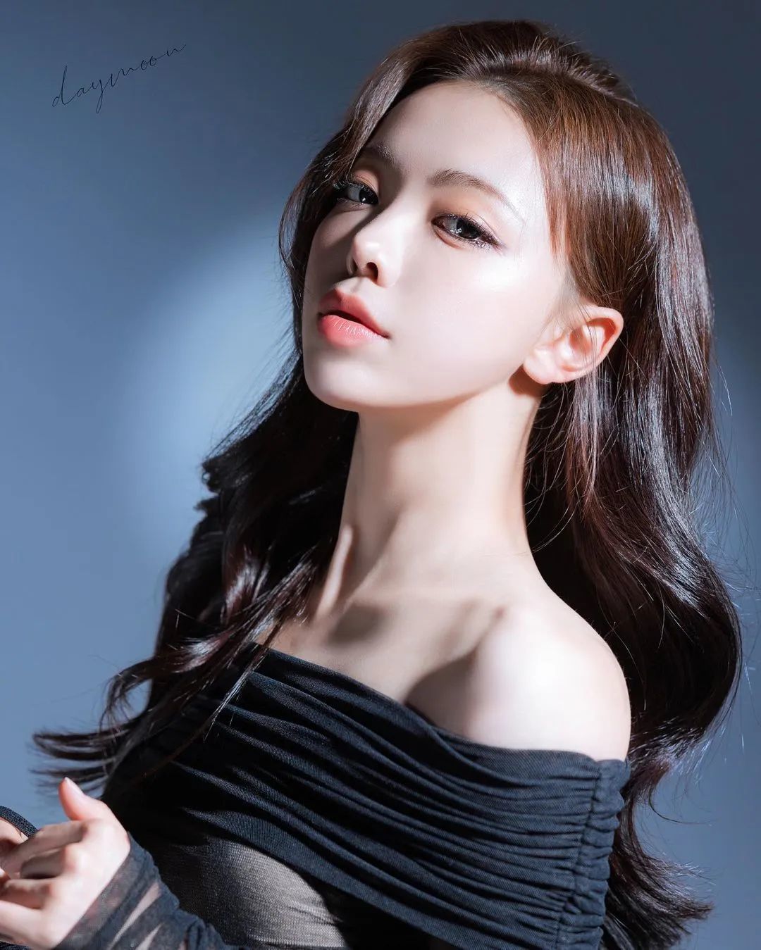 韩国最美摄影师，从幕后到台前，窈窕身段，玲珑曲线，让人神往_黑料正能量