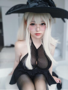 女主K：炙热风格的COSER，与白银81媲美！
