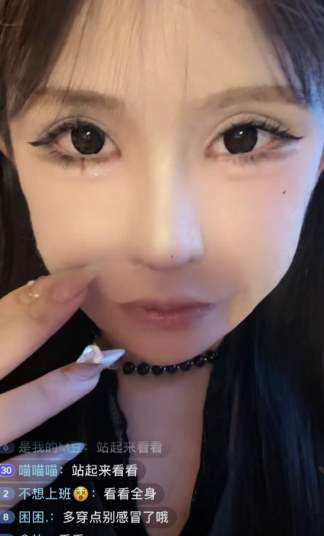 离了个大谱？幻影坦克变身魅惑美娇娘！_黑料正能量