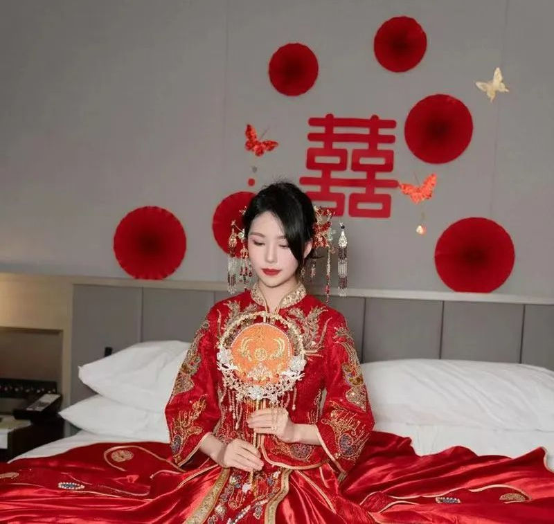 热瓜—微博抖娘利世七分钟新娘伴郎团视频瓜全网疯找_黑料正能量