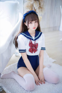 日奈娇COS盛夏清凉来袭，萌妹带你重回青春