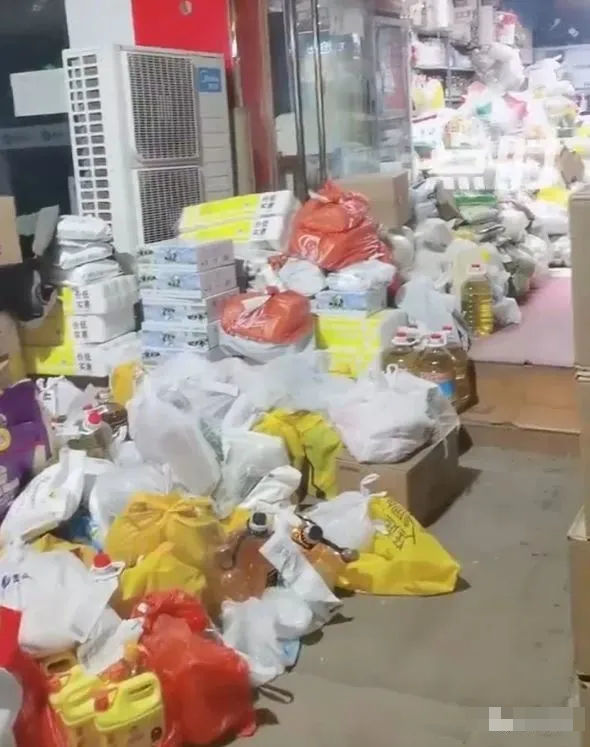 郑州“共享厨房”被批造假！卖惨，作秀、捞钱式骗局，坑了多少人？_黑料正能量