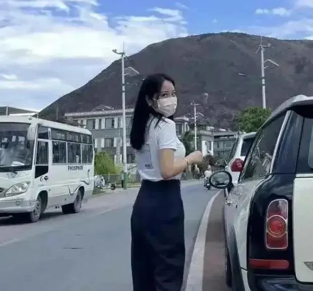 吃瓜！唐山花店老板娘的10分钟视频，网友：老板娘技术很好_黑料正能量
