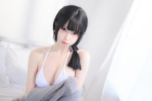十万珍吱伏特 COS图集：甜美少女的二次元魅力