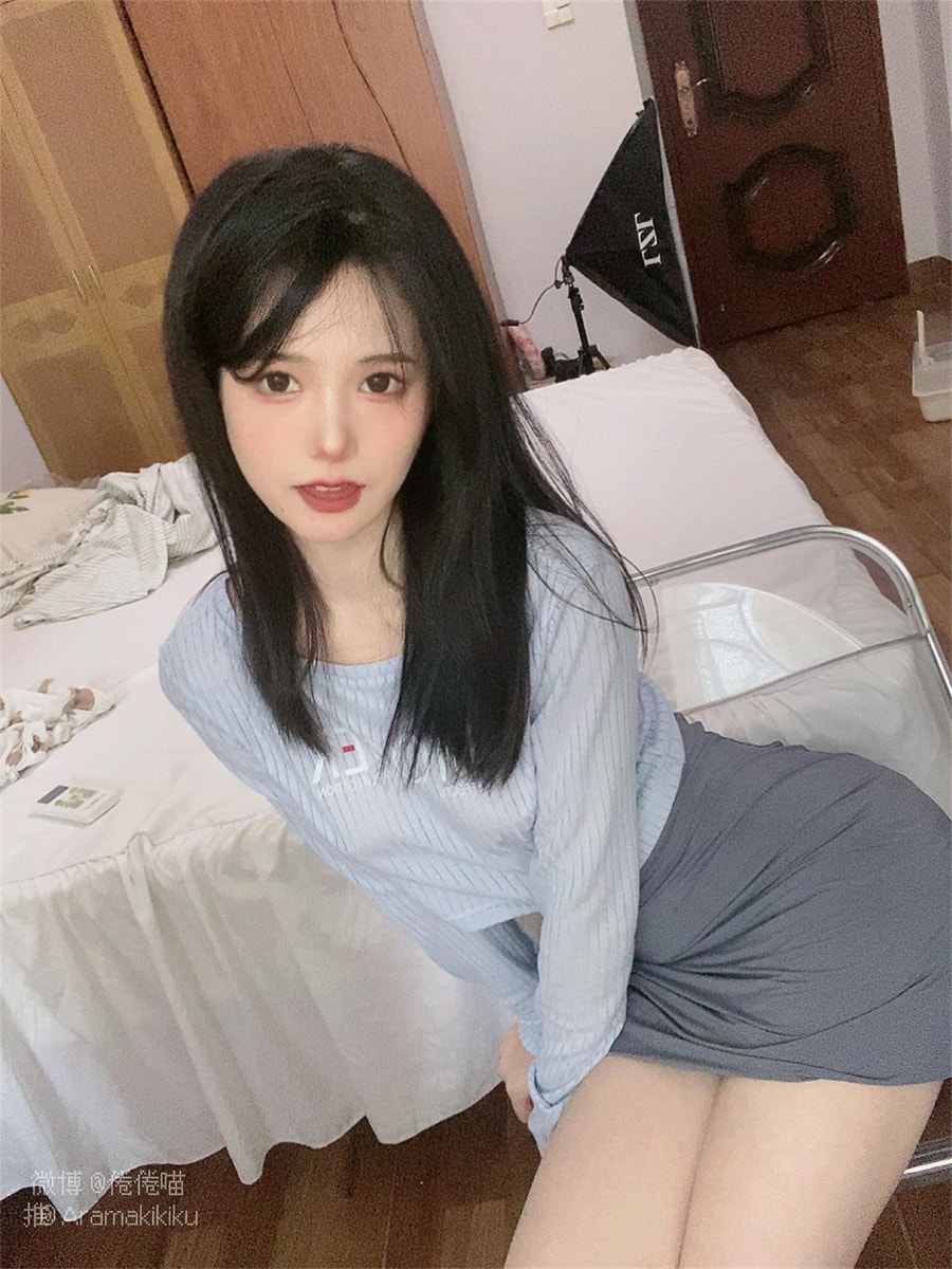 图片[4]-倦倦喵个人简介，妩媚天鹅颈下的人间精灵！-女主档案