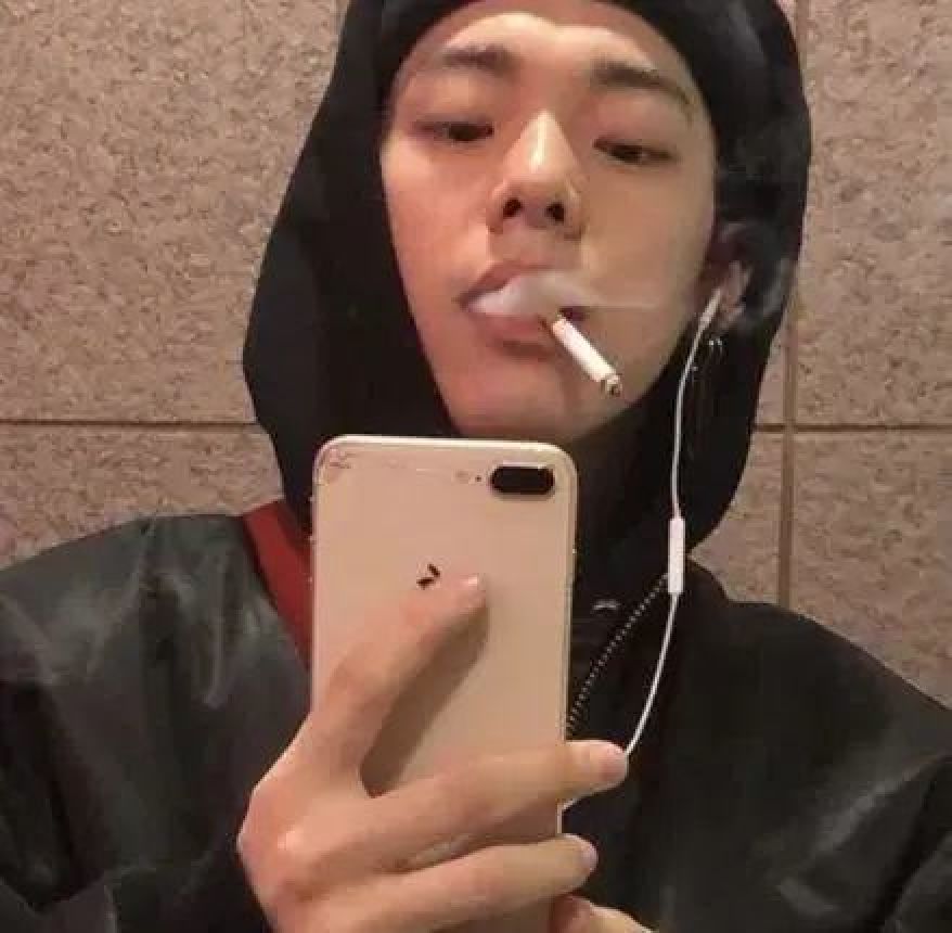 小奶狗hold不住3种接吻方式，只要你敢做，分分钟“撩到他腿软”_黑料正能量