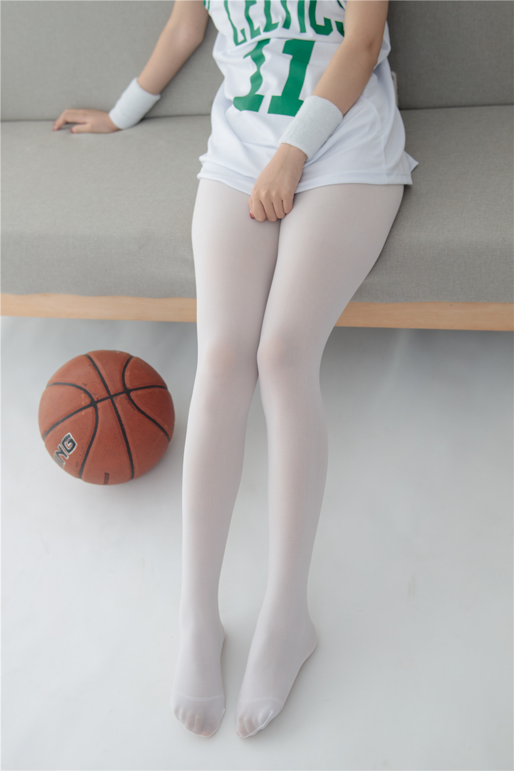 JKFUN-036《与篮球无关》80D白.斯 卉子 [60P1V09’29”] JKFUN 第2张