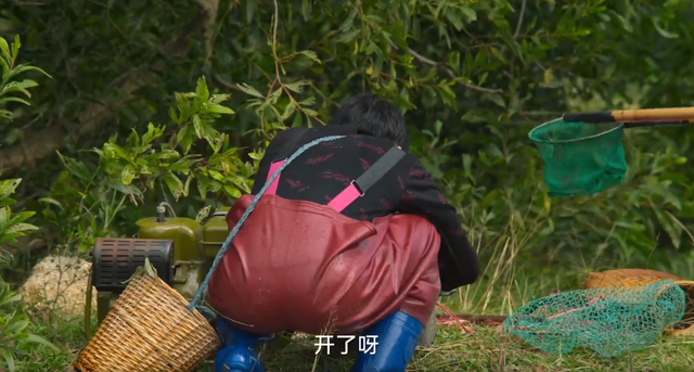 狂飙：徐江的儿子徐雷想吃啥鱼买不到，为什么非跑去野塘电鱼呢？_黑料正能量