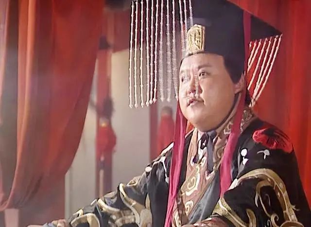 刘禅投降后写下3字，司马昭不敢杀他，群臣不解，司马昭：倒着读_黑料正能量