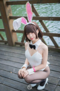 十万珍吱伏特 COS图集：甜美少女的二次元魅力