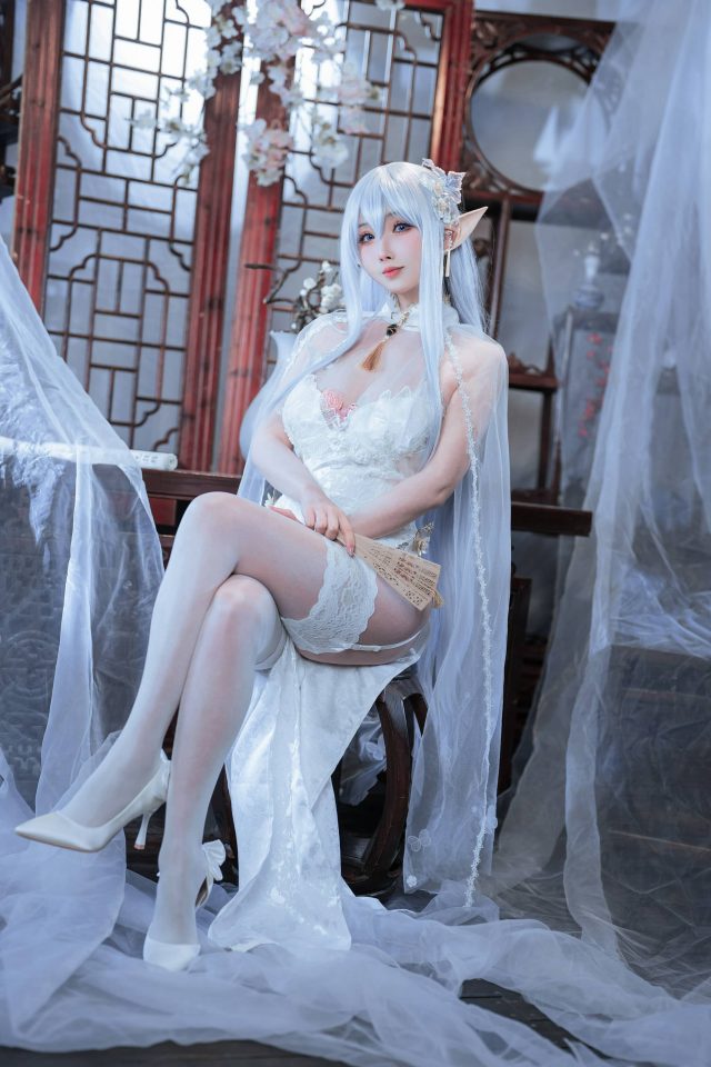 肉扣热热子·阿尔比恩COS：穿越碧蓝航线时空的神秘魅力