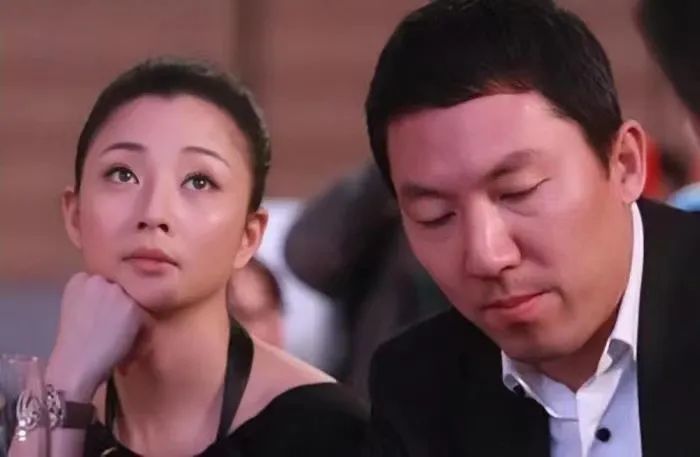 张柏芝又怀四胎，富豪孩子爹高兴坏了！_黑料正能量