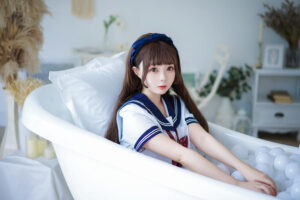 日奈娇COS盛夏清凉来袭，萌妹带你重回青春