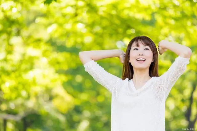 一段感情中，掌握“二次吸引”的女人，男人会“上瘾”似的爱你_黑料正能量
