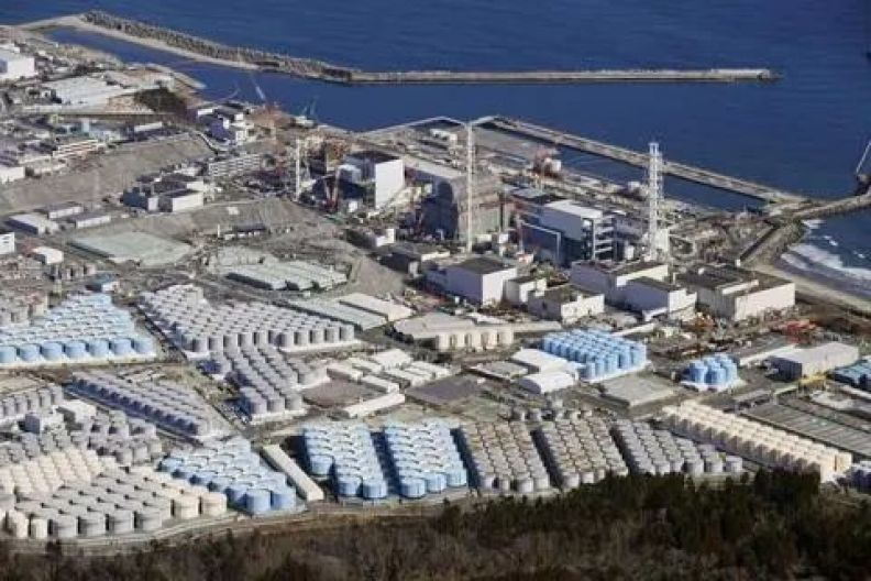 真不要脸，日本核污水排海，建议你先喝一口！_黑料正能量