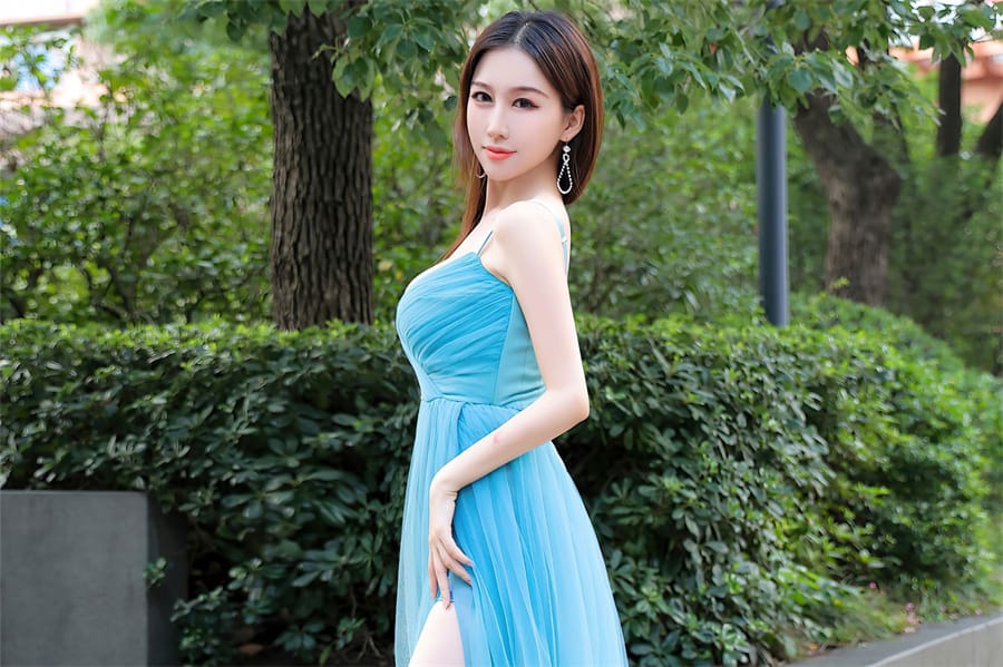图片[1]-月音瞳个人简介及作品，笑容治愈人心的湖北妹纸！-女主档案