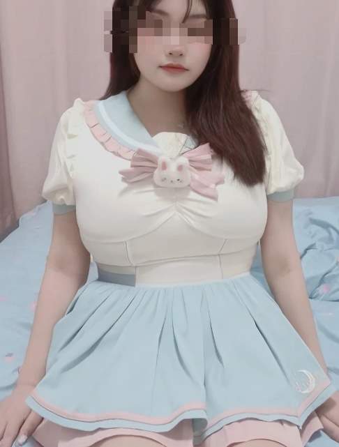 微胖女孩乌鸦坐飞机（震地姐），是什么梗？_黑料正能量