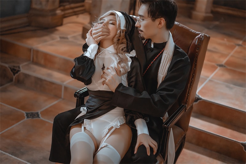 图片[8]-一笑芳香沁黑历史 修女与神父原版图片免费鉴赏-女主档案
