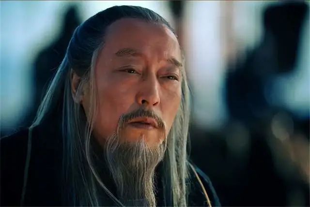 刘禅投降后写下3字，司马昭不敢杀他，群臣不解，司马昭：倒着读_黑料正能量